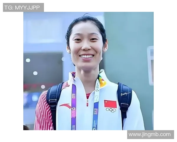 朱婷称未考虑进国家队，记者却爆粗口回应，球迷仗义执言要求抱歉